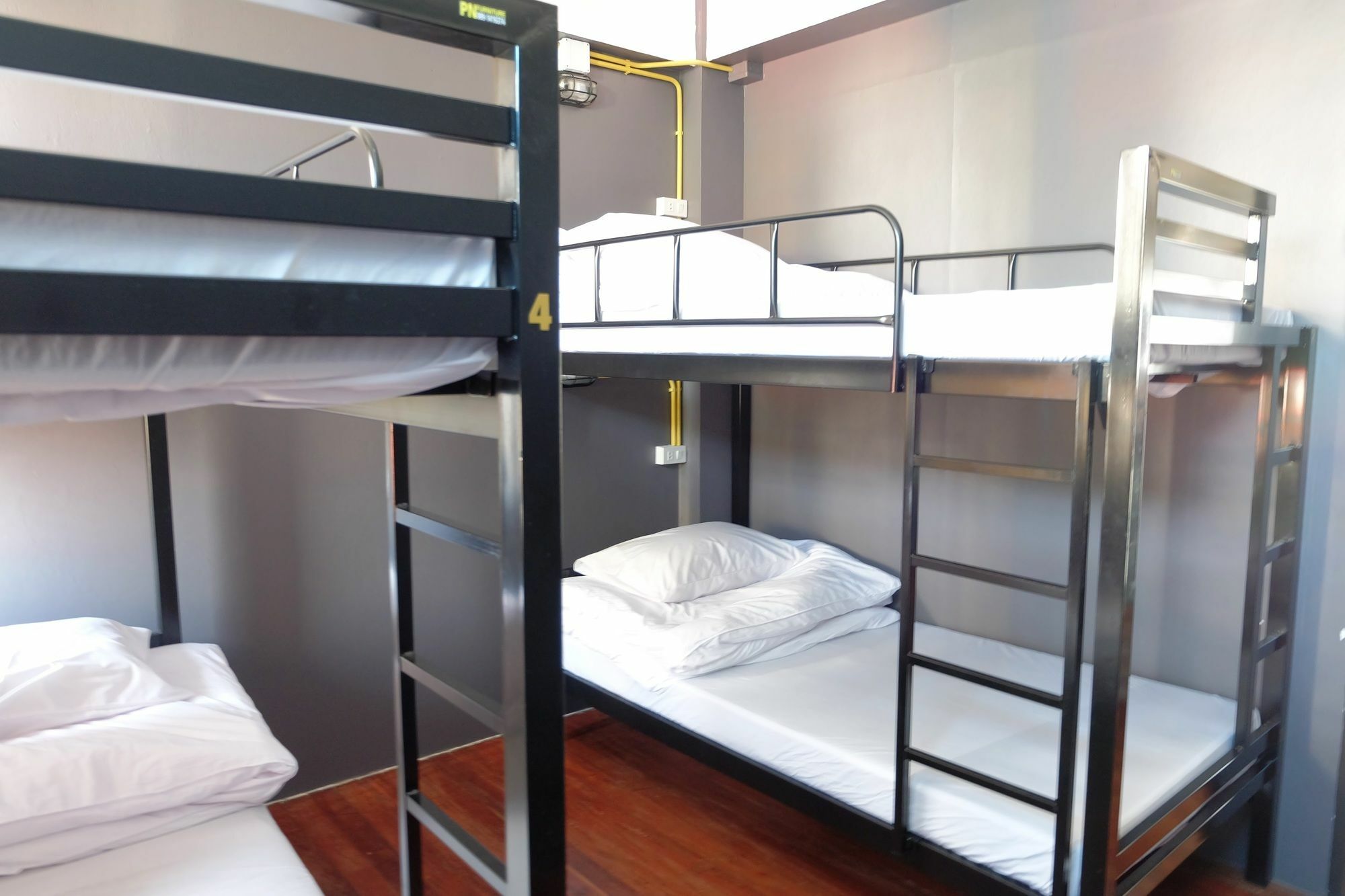 Bts Khaosan Hostel Bangkok Exterior photo