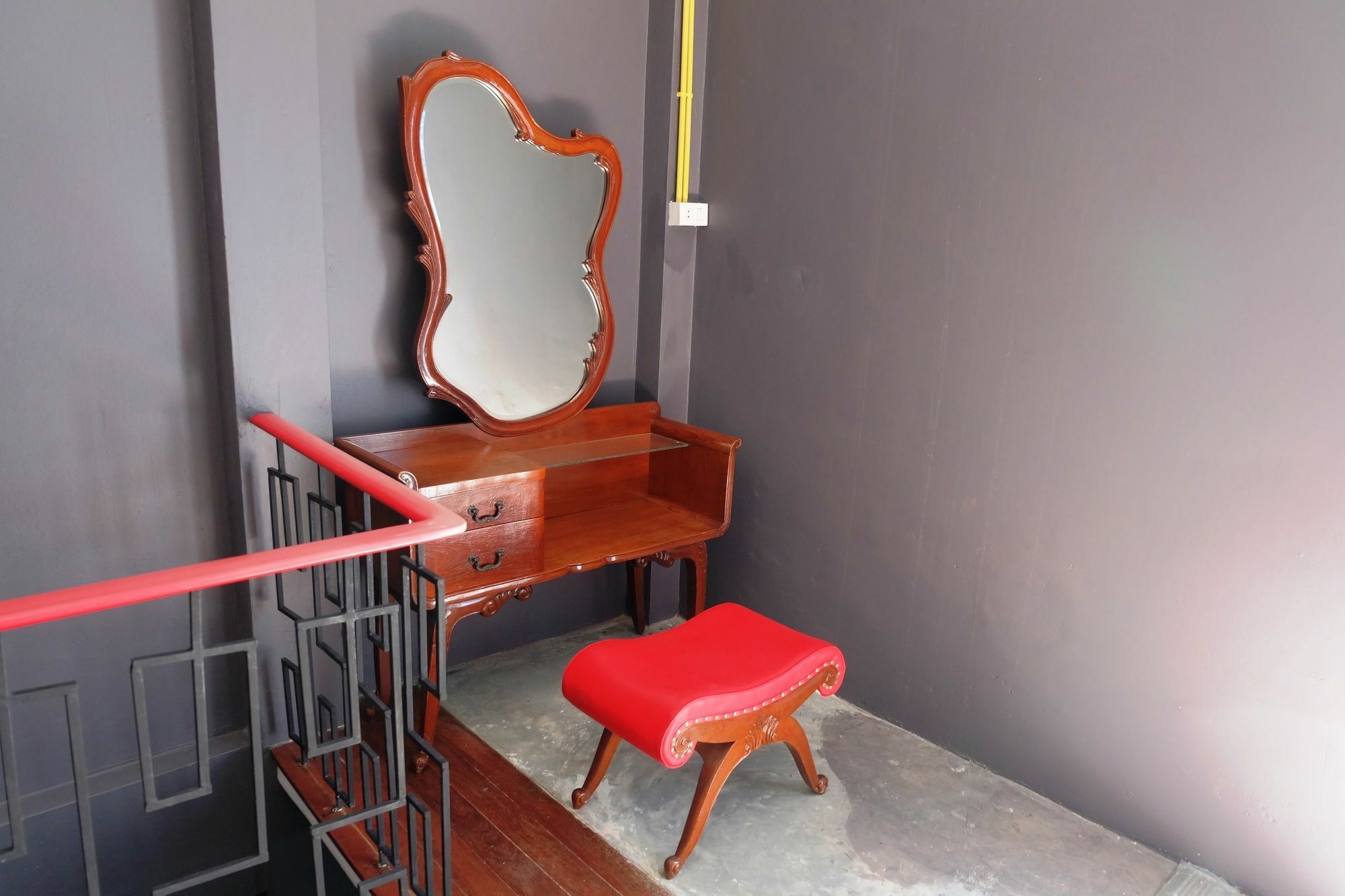 Bts Khaosan Hostel Bangkok Exterior photo